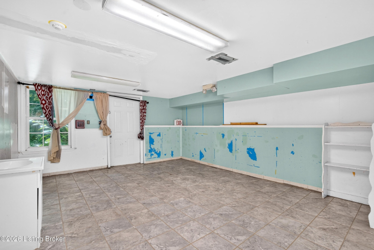 Listing Image 49