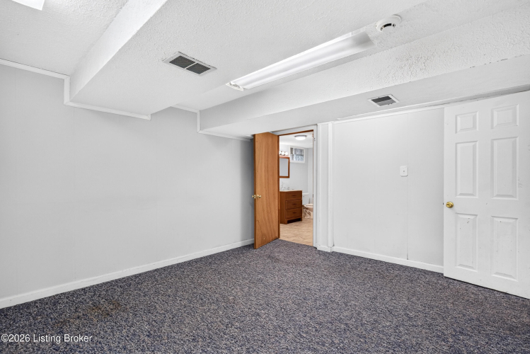 Listing Image 66