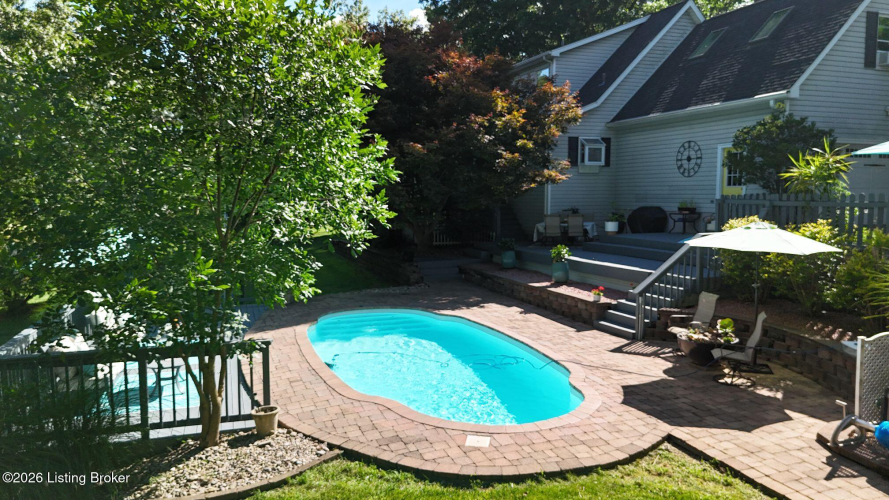Listing Image 10