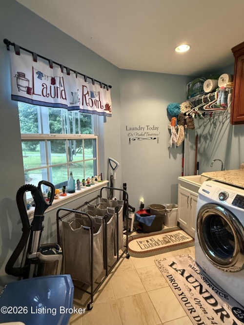 Listing Image 54
