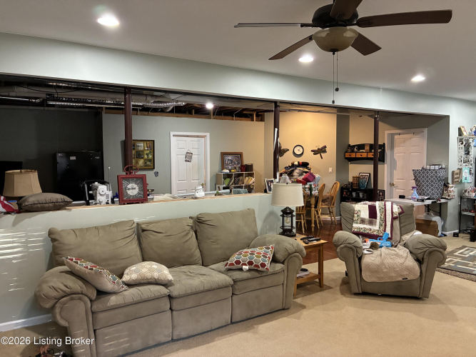 Listing Image 67