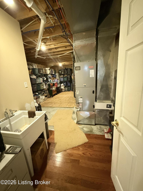 Listing Image 75