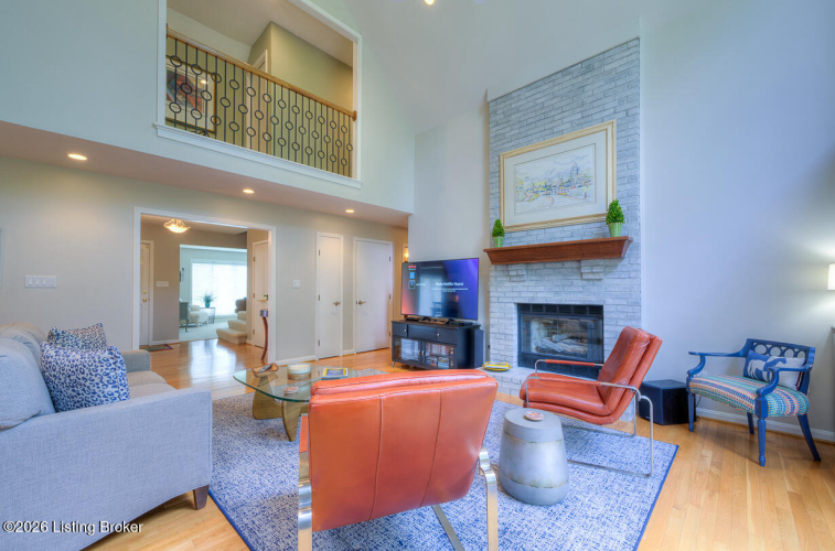 Listing Image 18