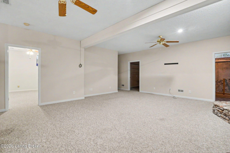 Listing Image 38