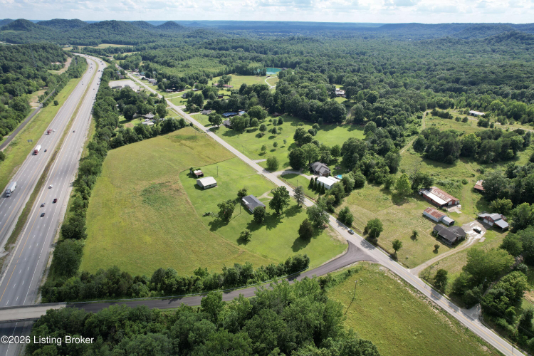Listing Image 4