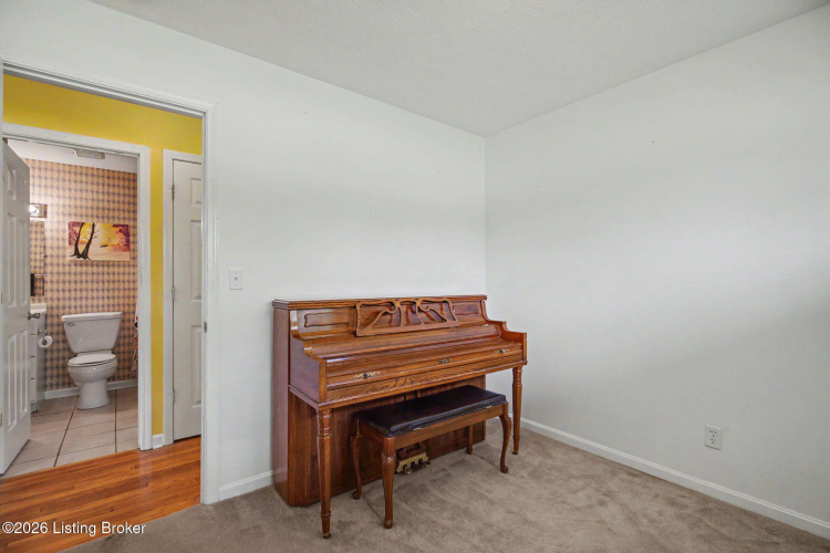 Listing Image 19