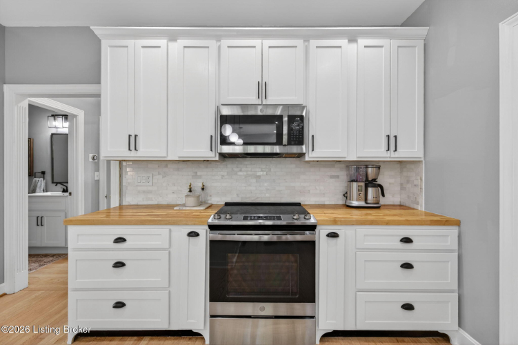 Listing Image 19