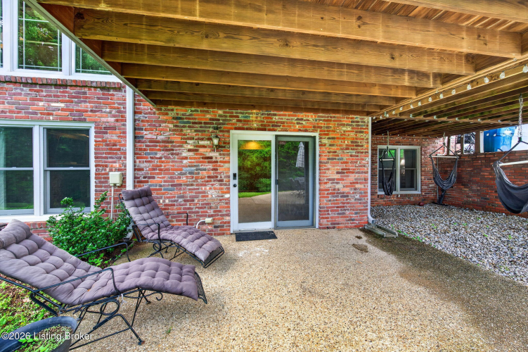 Listing Image 64