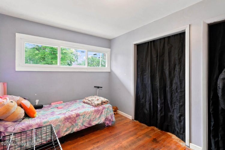 Listing Image 21