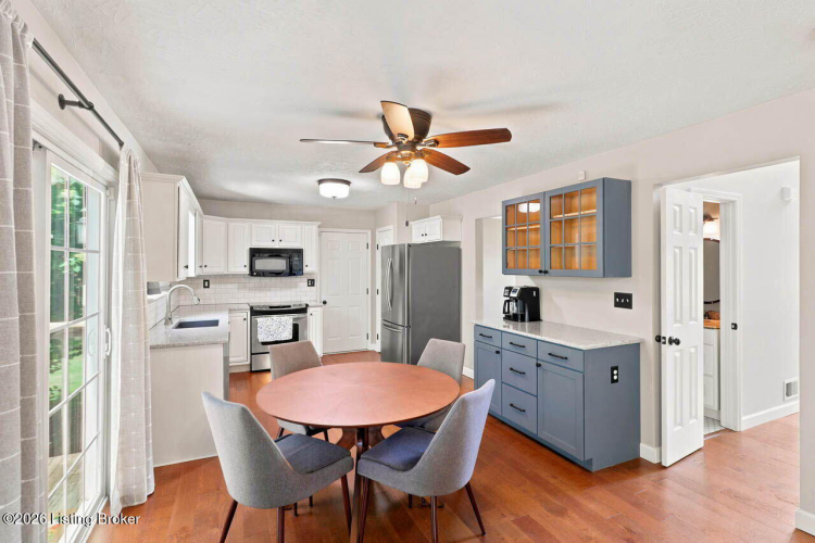 Listing Image 12