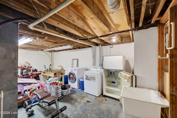 Listing Image 38