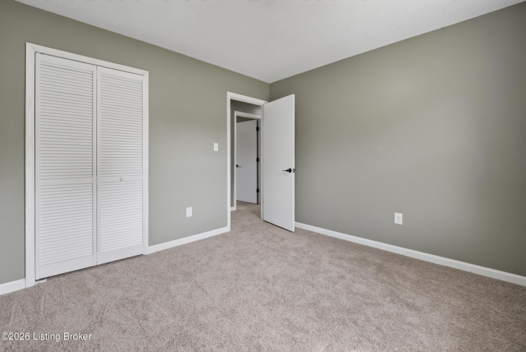 Listing Image 24