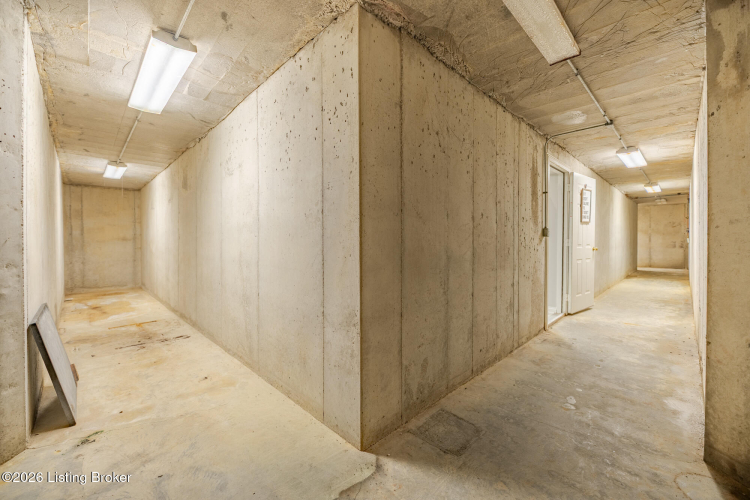 Listing Image 70
