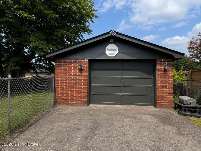 Listing Image 45