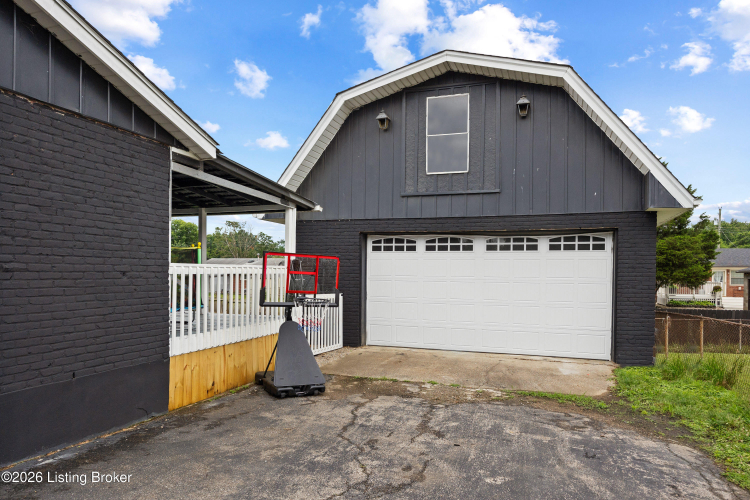 Listing Image 27