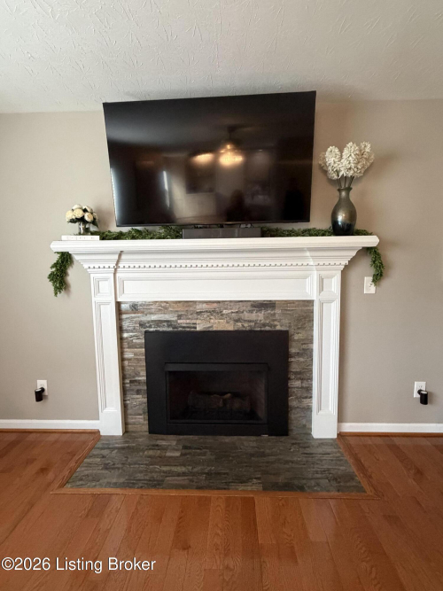 Listing Image 18