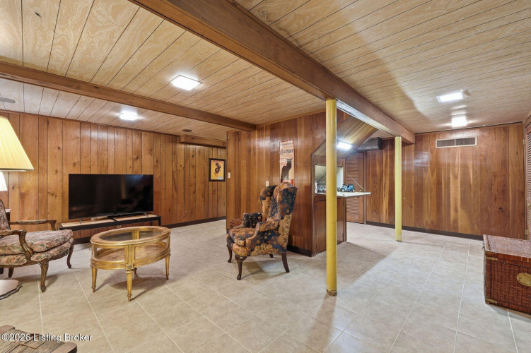 Listing Image 46
