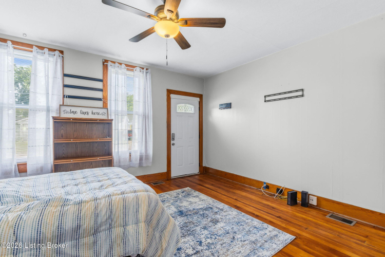 Listing Image 23