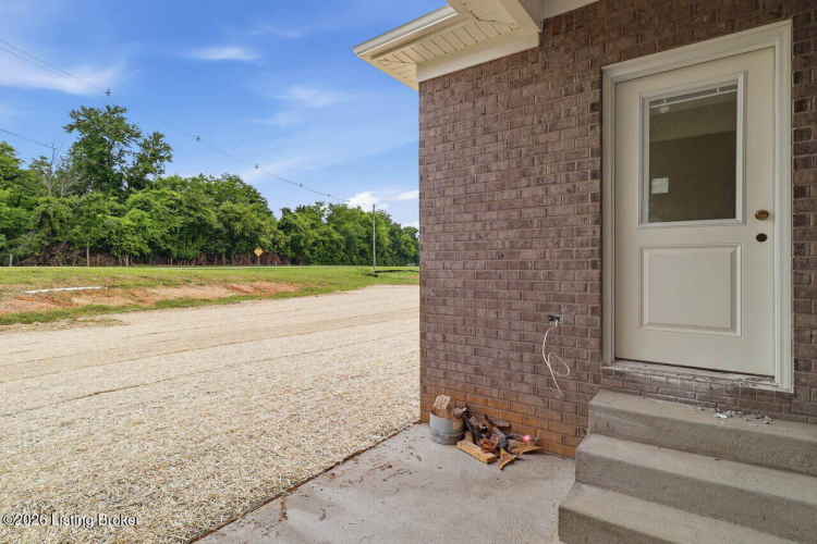 Listing Image 28