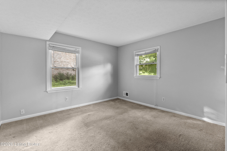 Listing Image 30
