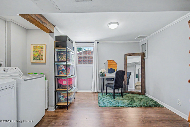 Listing Image 38