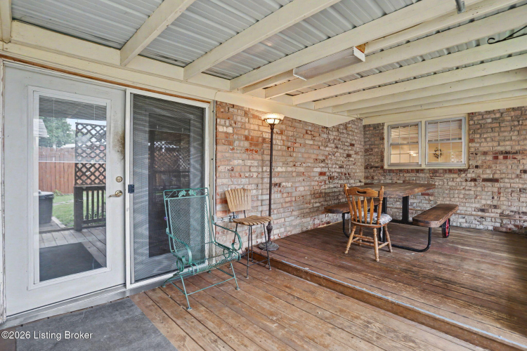 Listing Image 5