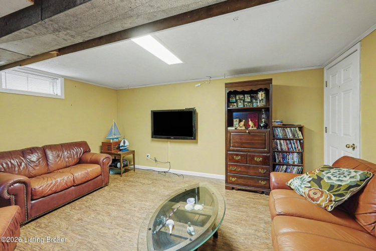 Listing Image 20
