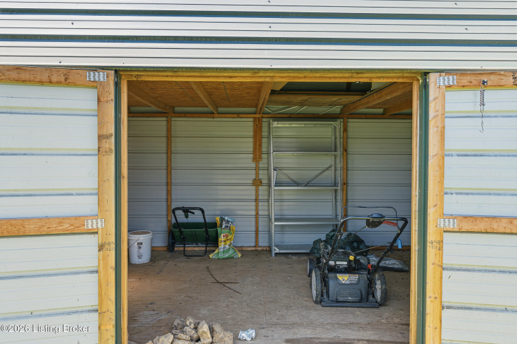 Listing Image 32