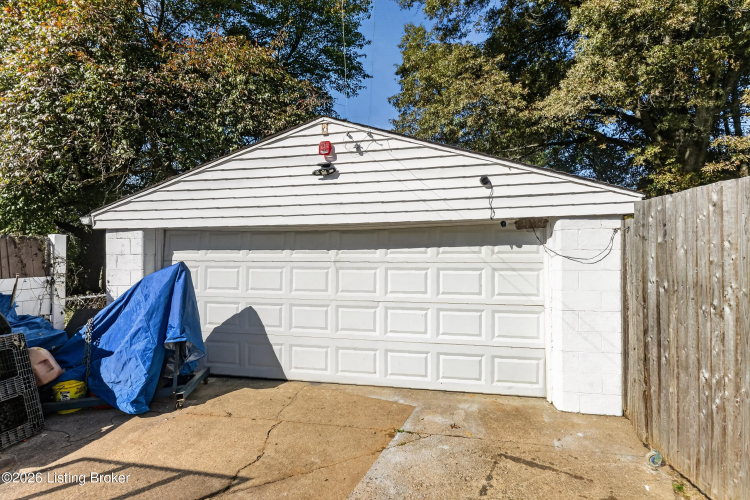 Listing Image 28