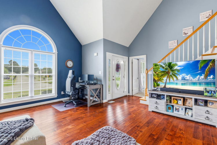 Listing Image 12