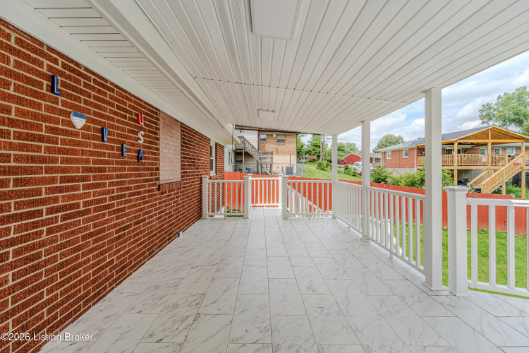 Listing Image 24