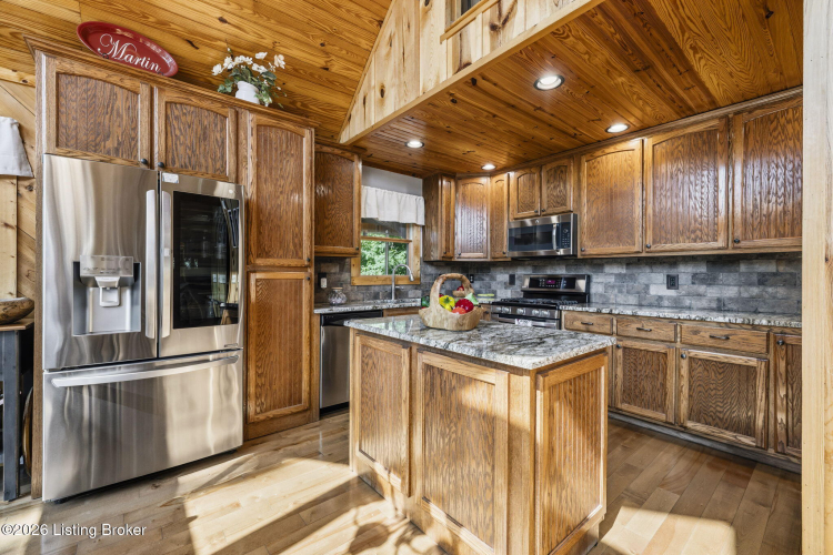 Listing Image 19