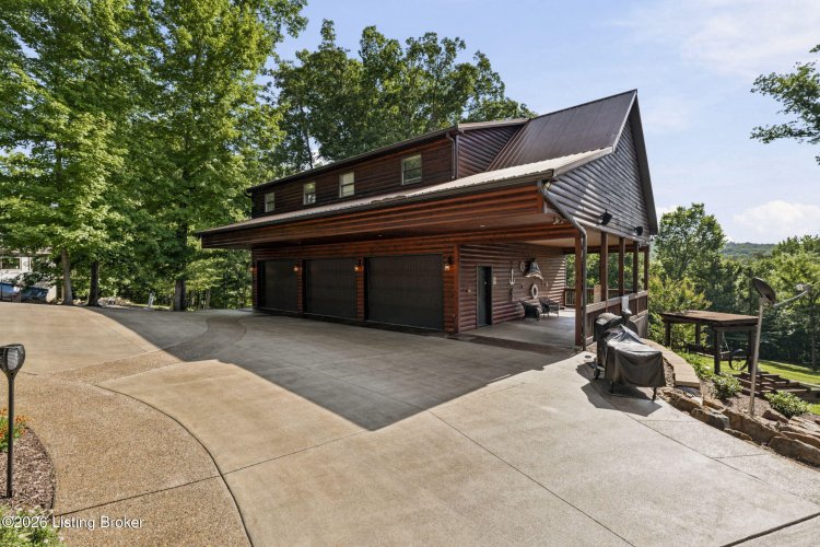 Listing Image 43