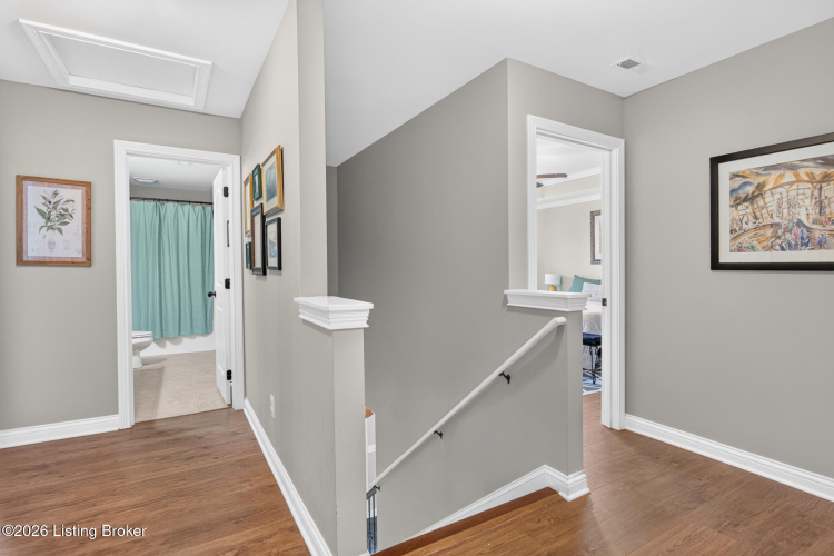 Listing Image 18