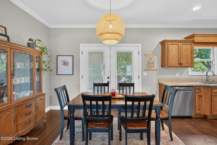Listing Image 10