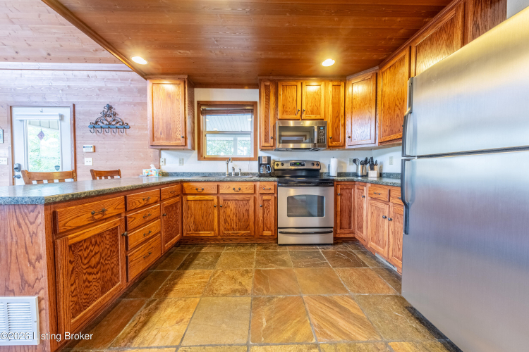 Listing Image 16