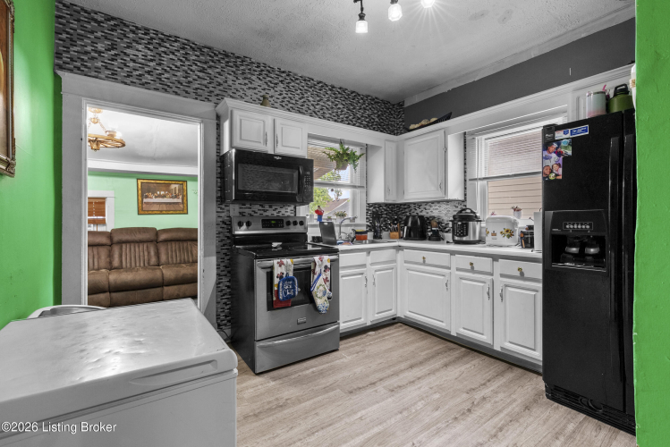 Listing Image 15