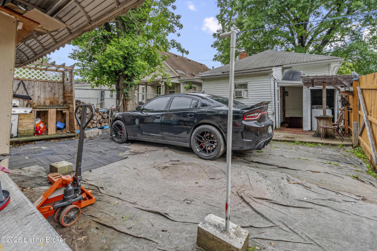 Listing Image 33