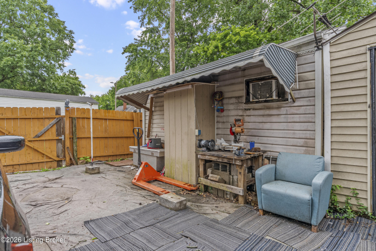 Listing Image 42