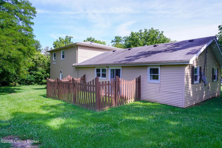 Listing Image 24