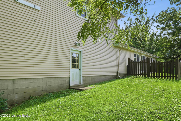 Listing Image 26