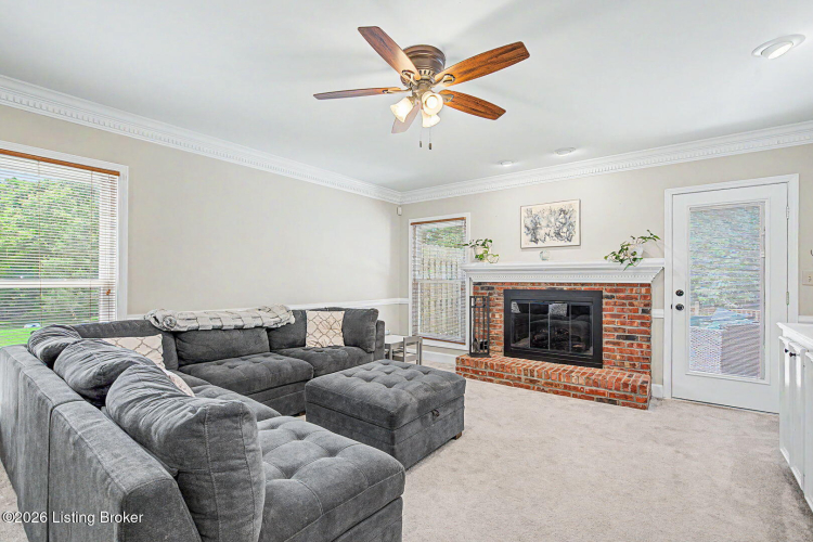 Listing Image 17