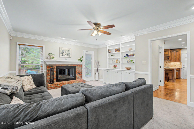 Listing Image 18