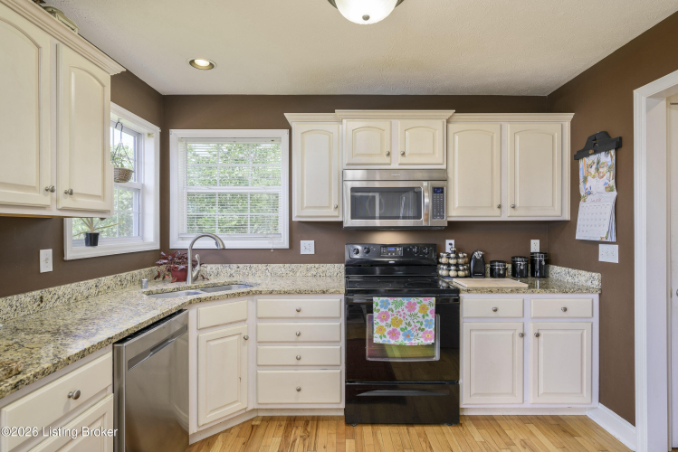 Listing Image 13