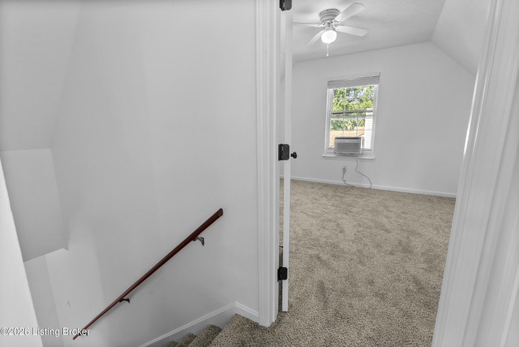 Listing Image 26