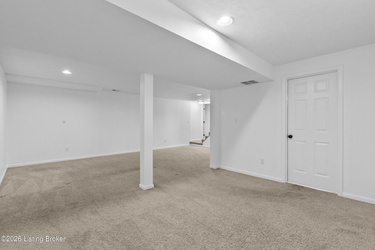 Listing Image 41