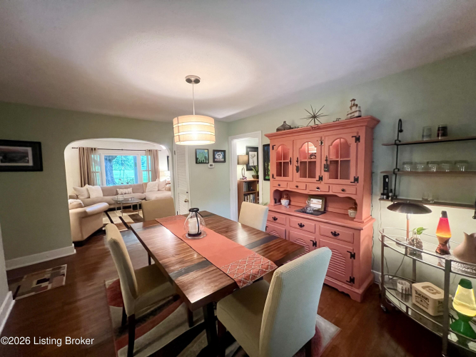 Listing Image 19