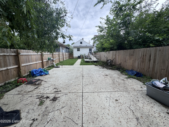 Listing Image 5