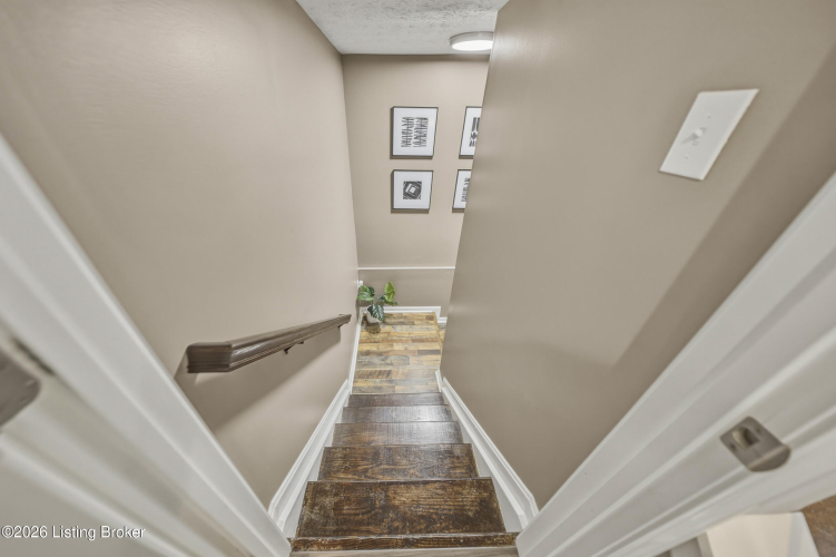 Listing Image 52