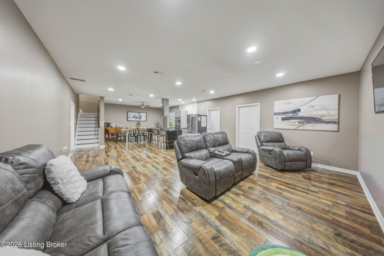 Listing Image 57